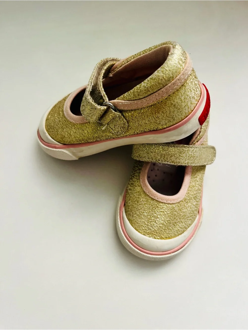 See Kai Run Gold Glitter Mary Jane with Pink Trim; Size 4